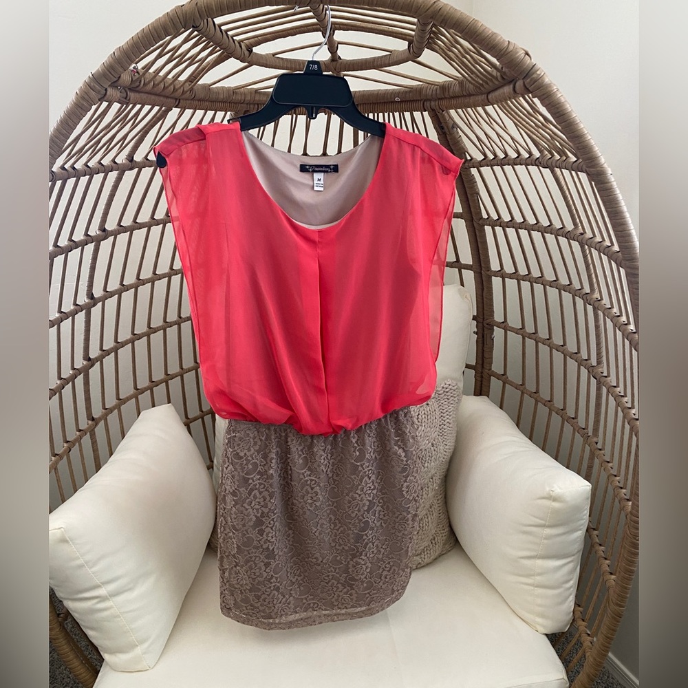 Women’s dress
